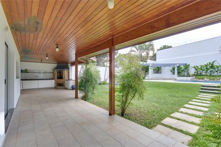 Casa à venda com 468m², 4 quartos e 6 vagas