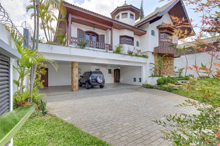 Casa à venda com 468m², 4 quartos e 6 vagas
