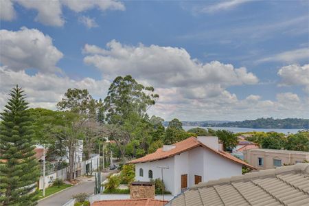 Casa à venda com 468m², 4 quartos e 6 vagas