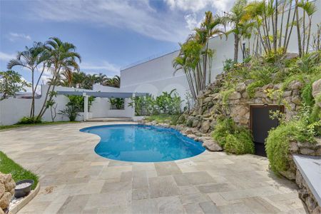Casa à venda com 468m², 4 quartos e 6 vagas