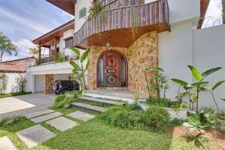 Casa à venda com 468m², 4 quartos e 6 vagas