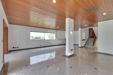 Casa à venda com 468m², 4 quartos e 6 vagas