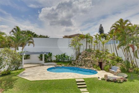 Casa à venda com 468m², 4 quartos e 6 vagas