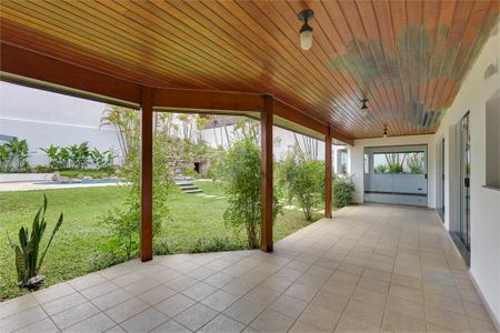 Casa à venda com 468m², 4 quartos e 6 vagas