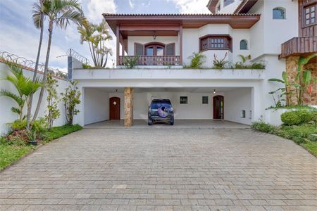 Casa à venda com 468m², 4 quartos e 6 vagas