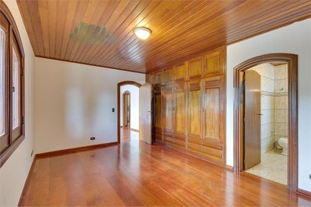 Casa à venda com 468m², 4 quartos e 6 vagas