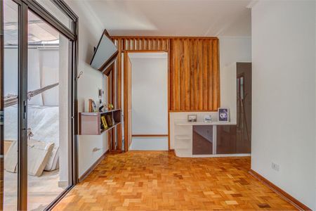 Casa à venda com 350m², 4 quartos e 6 vagas