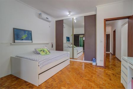 Casa à venda com 350m², 4 quartos e 6 vagas