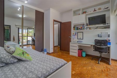 Casa à venda com 350m², 4 quartos e 6 vagas