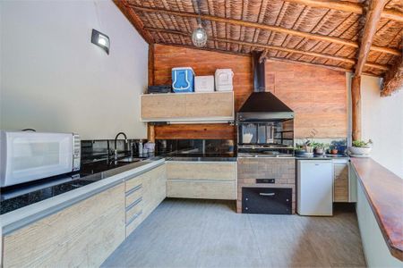Casa à venda com 350m², 4 quartos e 6 vagas
