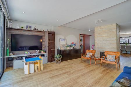 Casa à venda com 350m², 4 quartos e 6 vagas