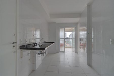 Apartamento à venda com 213m², 4 quartos e 4 vagas