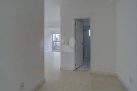 Apartamento à venda com 213m², 4 quartos e 4 vagas