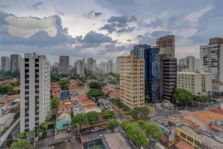 Apartamento à venda com 213m², 4 quartos e 4 vagas