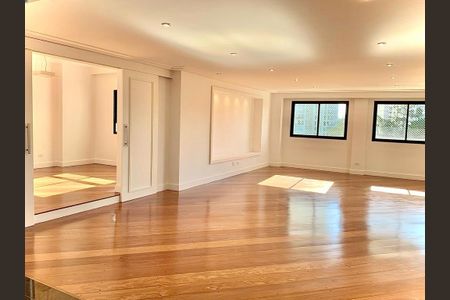 Apartamento à venda com 370m², 4 quartos e 5 vagas