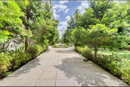 Apartamento à venda com 317m², 4 quartos e 4 vagas