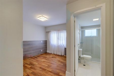 Apartamento à venda com 317m², 4 quartos e 4 vagas