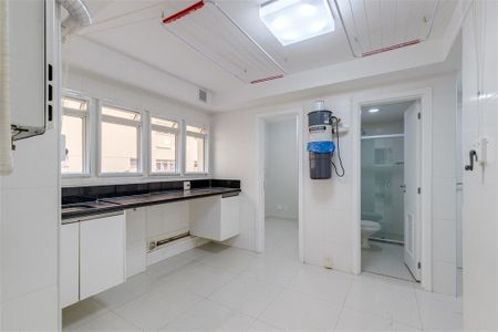 Apartamento à venda com 317m², 4 quartos e 4 vagas