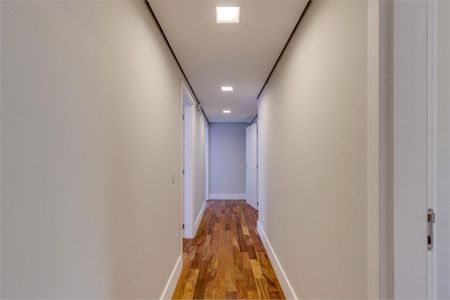 Apartamento à venda com 317m², 4 quartos e 4 vagas