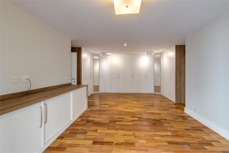 Apartamento à venda com 4 quartos, 317m² em Santo Amaro, São Paulo