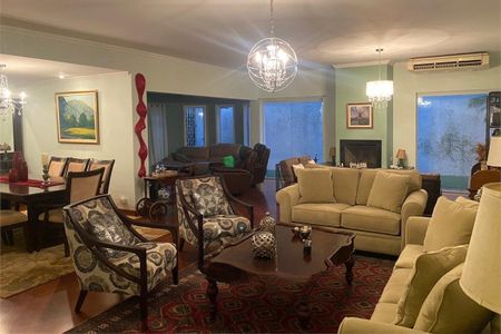 Casa à venda com 4 quartos, 450m² em Santo Amaro, São Paulo