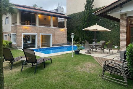 Casa à venda com 450m², 4 quartos e 2 vagas