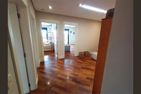 Apartamento à venda com 370m², 4 quartos e 5 vagas