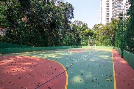 Apartamento à venda com 370m², 4 quartos e 5 vagas