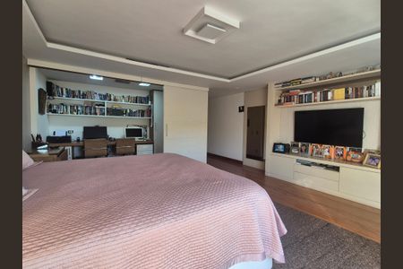 Casa de condomínio à venda com 800m², 4 quartos e 3 vagasSuite 4