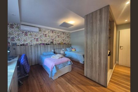 Casa de condomínio à venda com 800m², 4 quartos e 3 vagasSuite 2