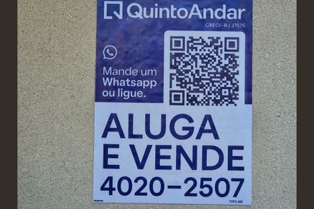 Casa de condomínio à venda com 800m², 4 quartos e 3 vagasPlaca