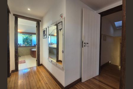 Casa de condomínio à venda com 800m², 4 quartos e 3 vagasSuite 4