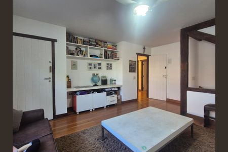 Casa de condomínio à venda com 800m², 4 quartos e 3 vagasSala 2