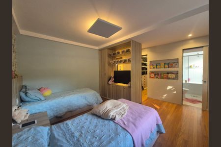 Casa de condomínio à venda com 800m², 4 quartos e 3 vagasSuite 2