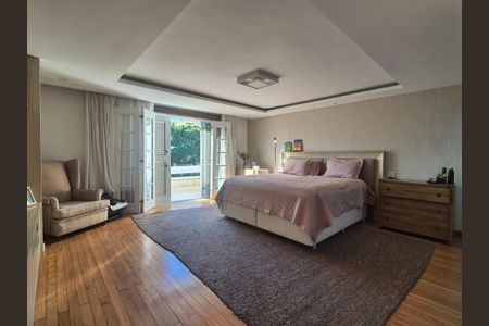 Casa de condomínio à venda com 800m², 4 quartos e 3 vagasSuite 4