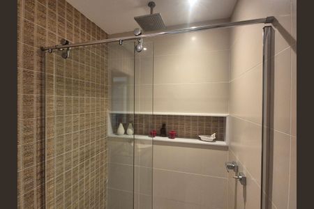 Casa de condomínio à venda com 800m², 4 quartos e 3 vagasBanheiro