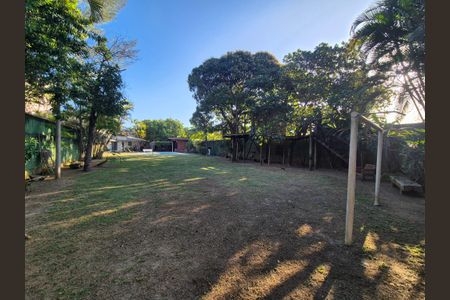 Casa de condomínio à venda com 800m², 4 quartos e 3 vagasÁrea externa