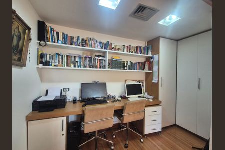 Casa de condomínio à venda com 800m², 4 quartos e 3 vagasSuite 4