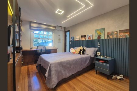 Casa de condomínio à venda com 800m², 4 quartos e 3 vagasSuite 1