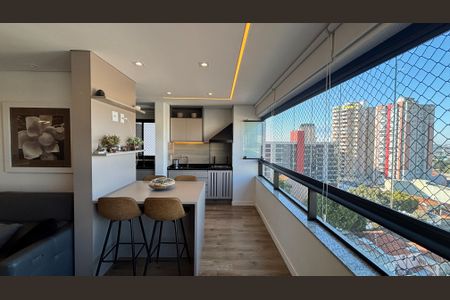 Apartamento à venda com 135m², 3 quartos e 2 vagasVaranda