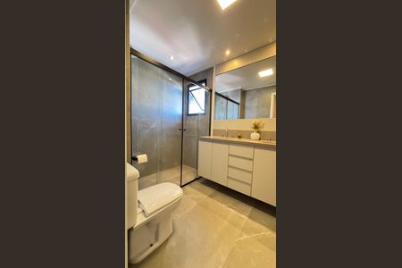 Apartamento à venda com 135m², 3 quartos e 2 vagasBanheiro da Suíte 1