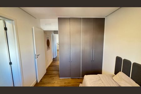 Apartamento à venda com 135m², 3 quartos e 2 vagasSuite 2