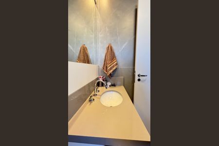 Apartamento à venda com 135m², 3 quartos e 2 vagasBanheiro da Suíte 2