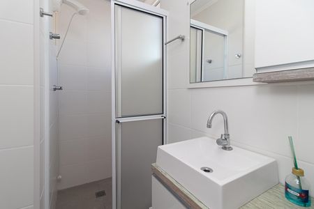 Banheiro Social de apartamento para alugar com 1 quarto, 26m² em Centro Histórico, Porto Alegre