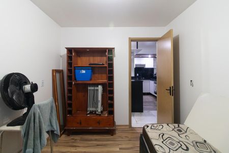 Quarto 1 de apartamento à venda com 2 quartos, 44m² em São José, Porto Alegre