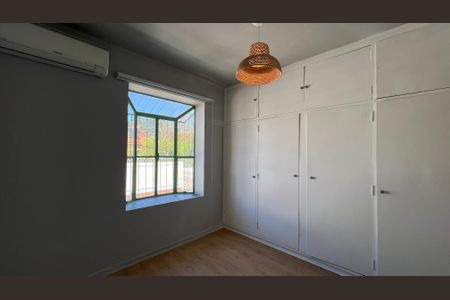 Casa para alugar com 190m², 4 quartos e 2 vagas Casa para alugar com 190m², 4 quartos e 2 vagasQuarto 2