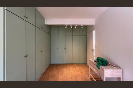 Casa para alugar com 190m², 4 quartos e 2 vagas Casa para alugar com 190m², 4 quartos e 2 vagasSuíte 4