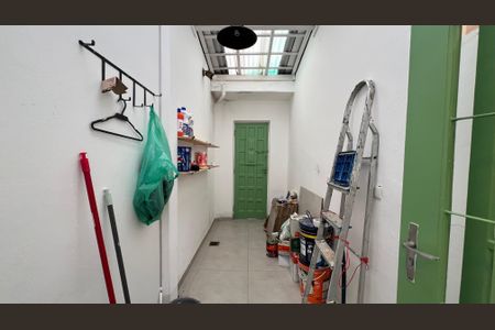 Casa para alugar com 190m², 4 quartos e 2 vagas Casa para alugar com 190m², 4 quartos e 2 vagasCorredor