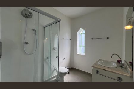 Casa para alugar com 190m², 4 quartos e 2 vagas Casa para alugar com 190m², 4 quartos e 2 vagasBanheiro da Suíte 4