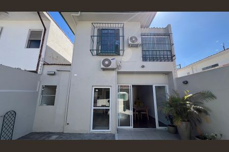 Casa para alugar com 190m², 4 quartos e 2 vagas Casa para alugar com 190m², 4 quartos e 2 vagasQuintal